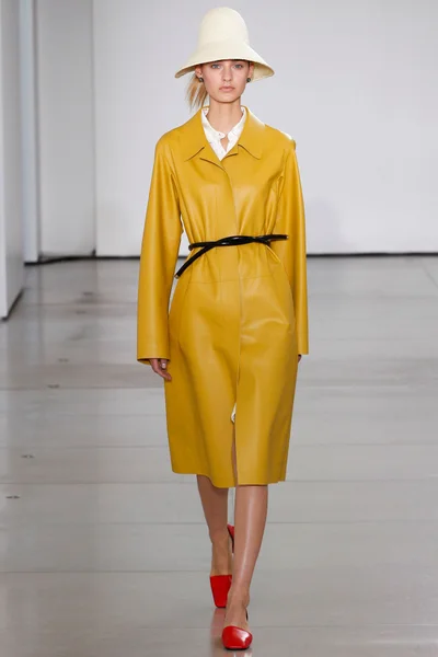 Look 7
